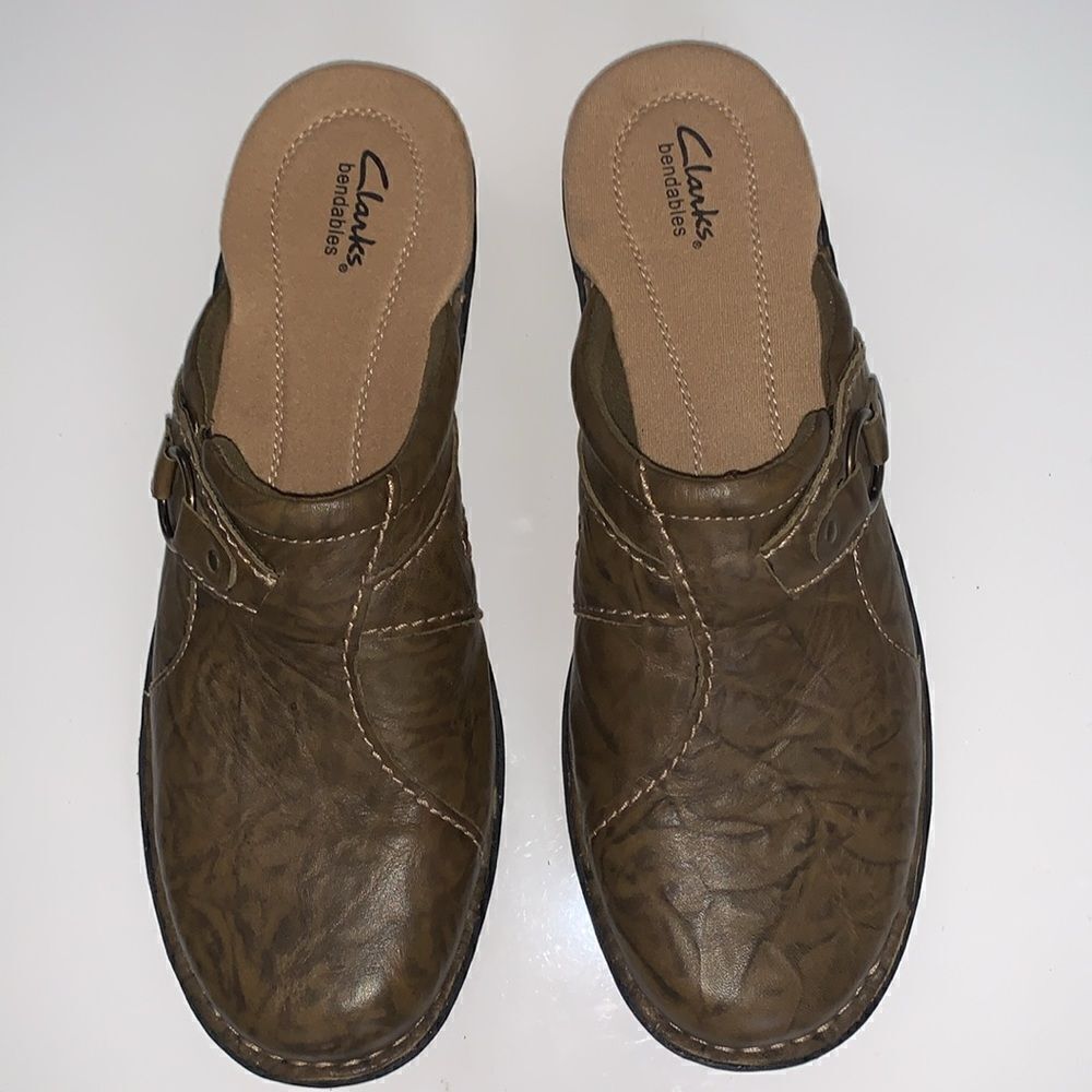 NWT Clarks Bendables Leather Slip On Mules Women’s Size 12 N